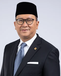 Speaker Name 04